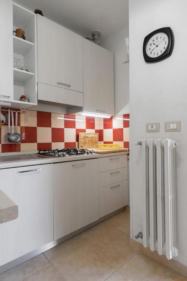Ferienwohnung La Torre Antica Dimora Giuggianello Exterior foto