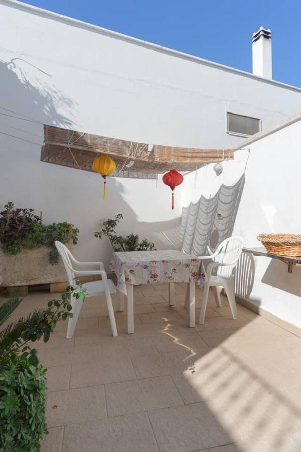 Ferienwohnung La Torre Antica Dimora Giuggianello Exterior foto