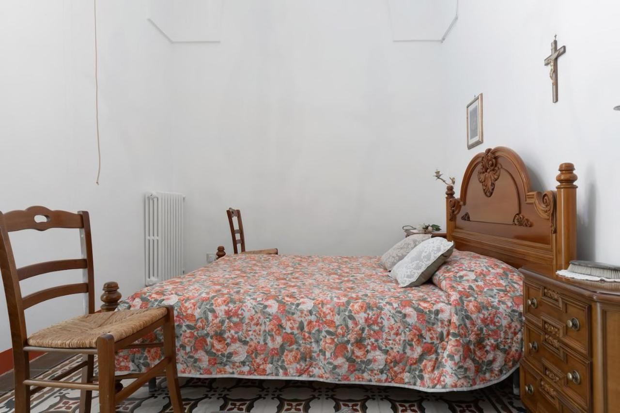 Ferienwohnung La Torre Antica Dimora Giuggianello Exterior foto